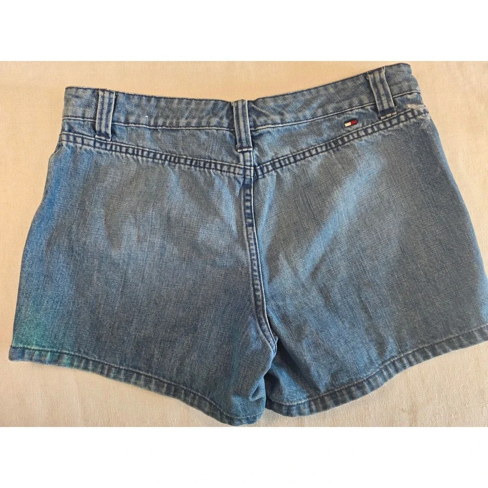 Tommy Hilfiger vintage inspired